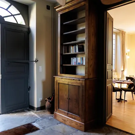 Stella Apartment *