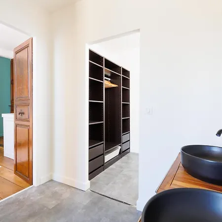 Stella Apartment